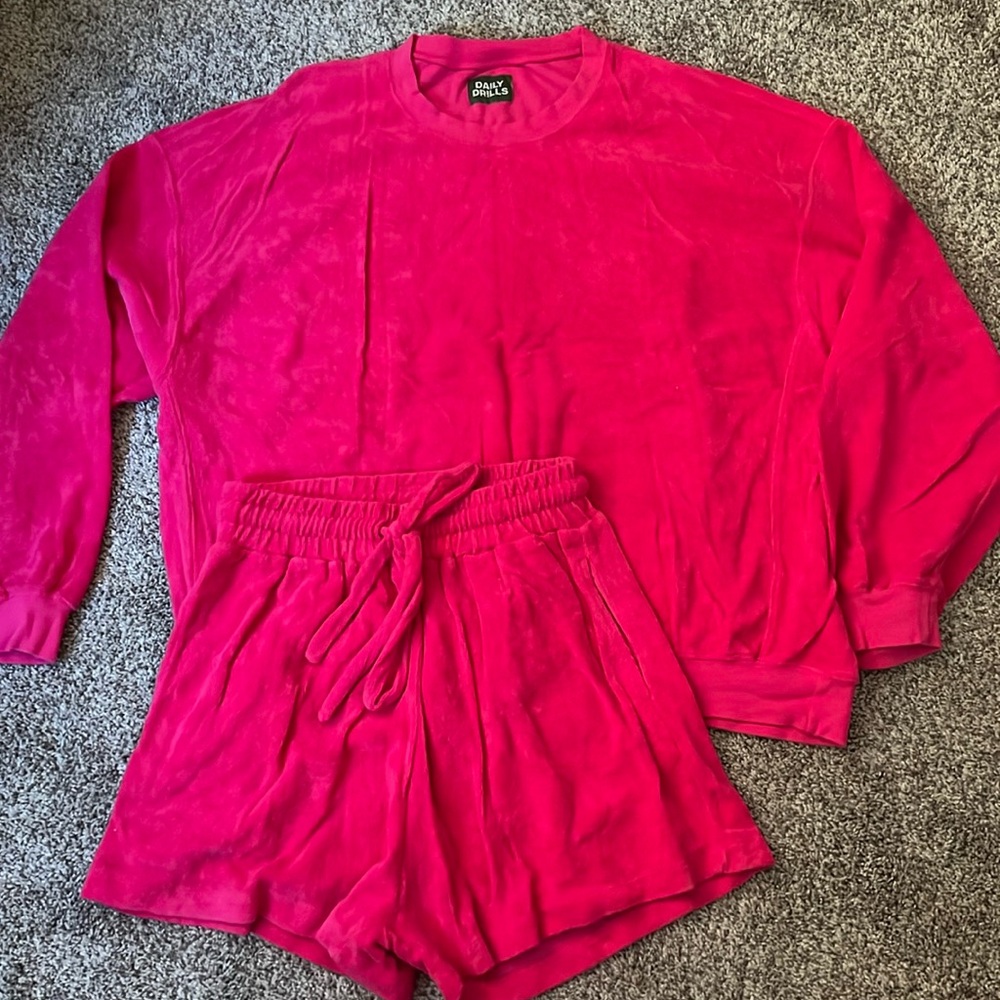 Daily Drills Terry Oversized Crew & Shorts